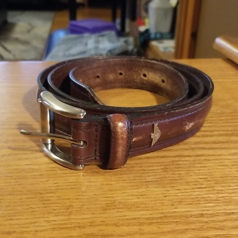 Dockers brown leather belt size 40 unisex